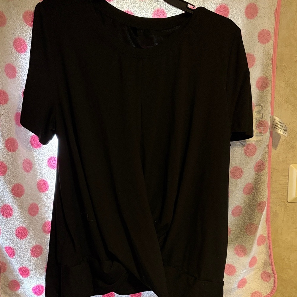 SHEIN Classic Black Short Sleeve Top